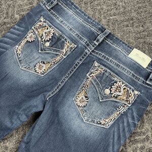 Miss Me Jeans Women’s 36 Curvy Straight Embroidered Embellished Stretch